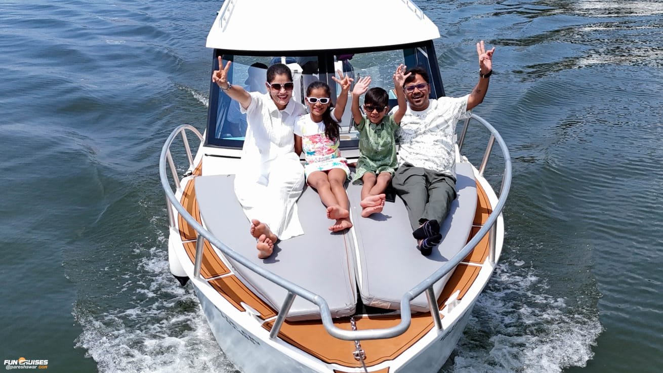 Blue Fin yacht for couples in Goa