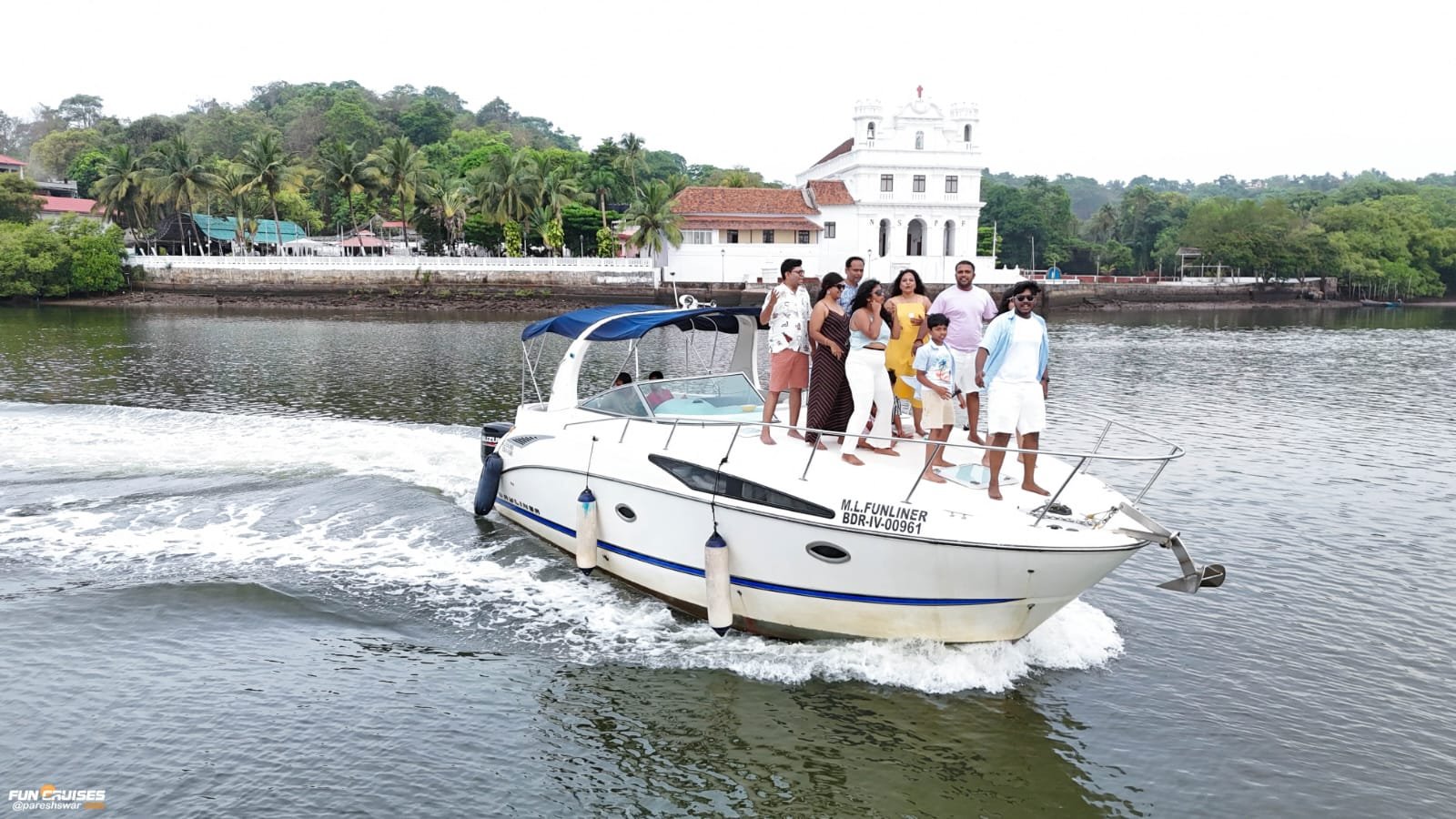 Fun Liner yacht in Goa for private hire