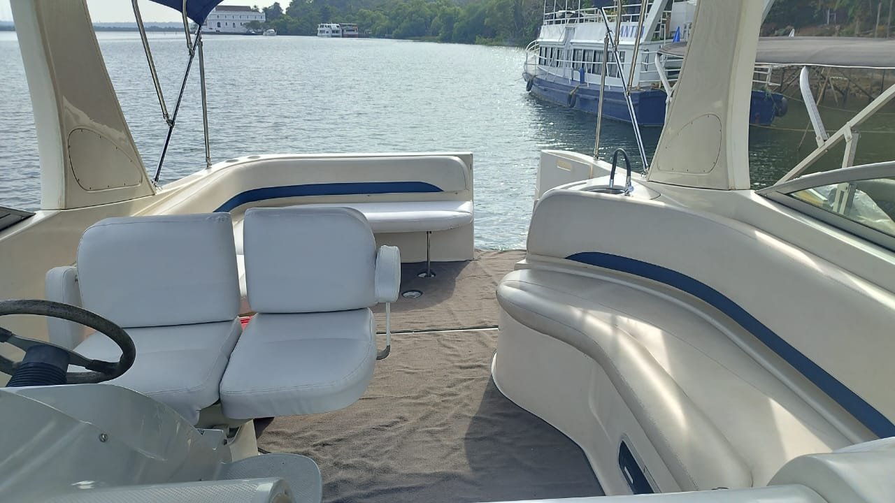 Fun Liner yacht in Goa for private hire