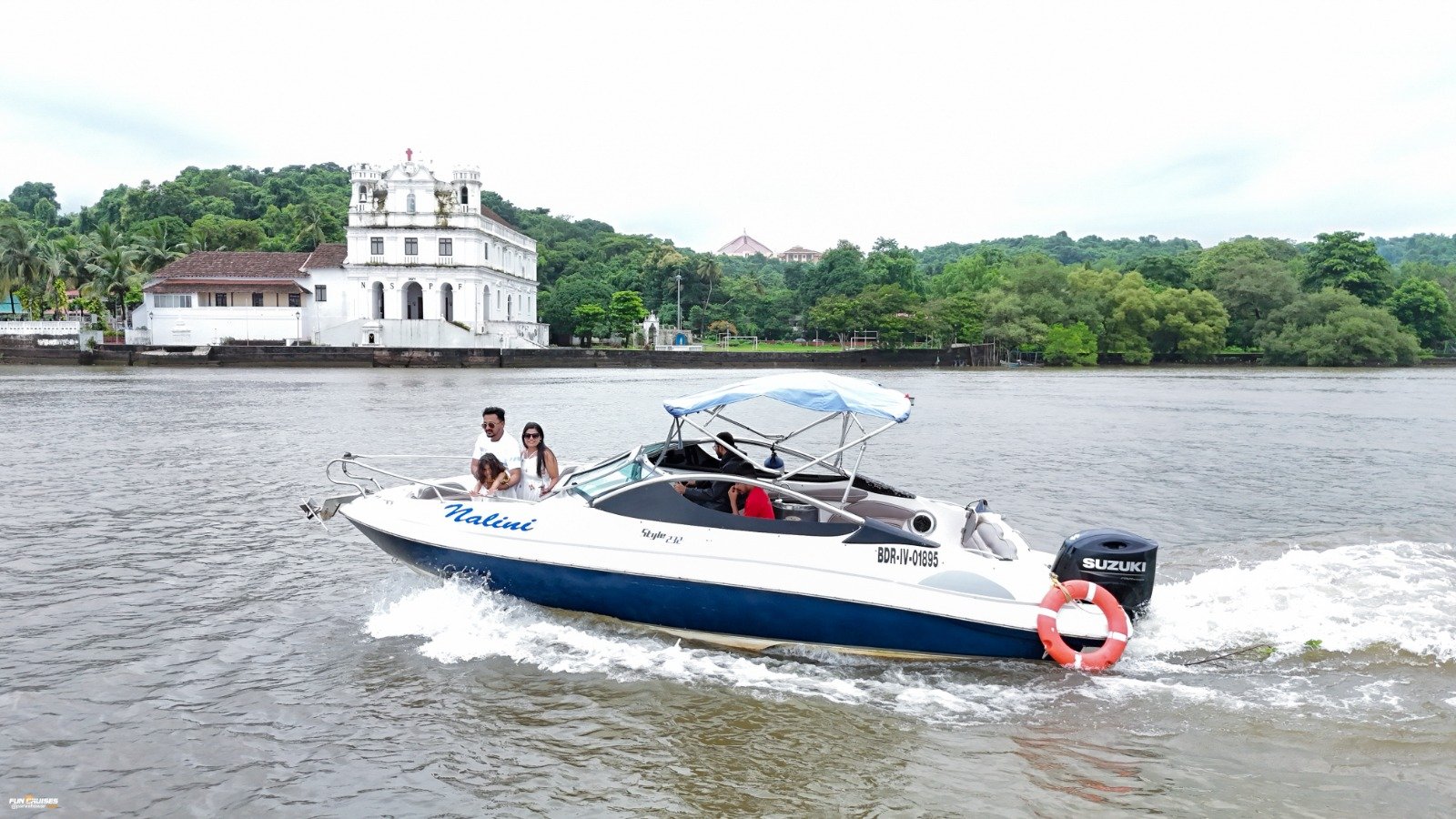 Wave Rider yacht — affordable private yacht hire in Goa