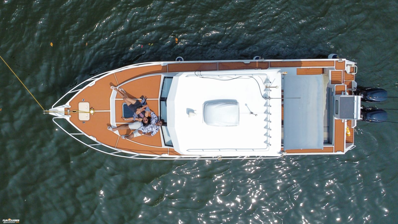 Manta Ray luxury yacht in Goa