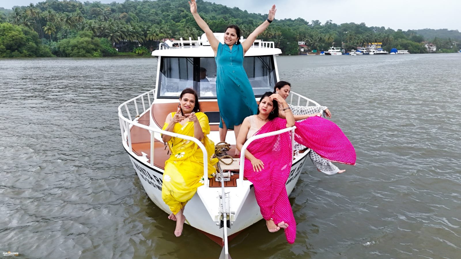 Manta Ray luxury yacht in Goa