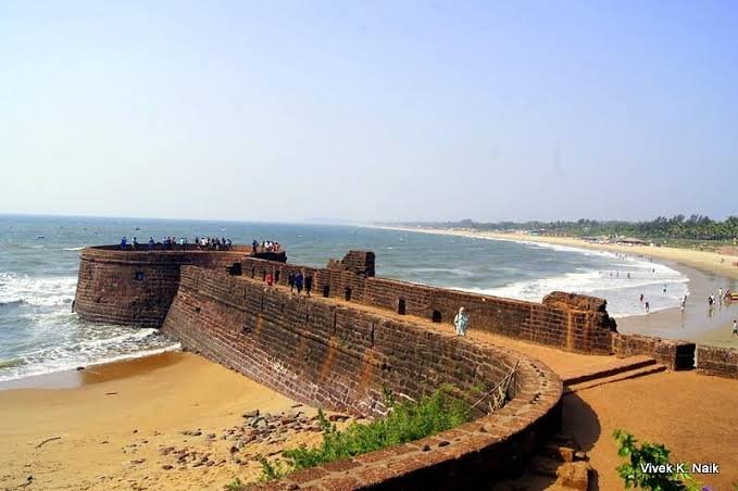 North Goa sightseeing tour — Aguada Fort, Baga, Calangute