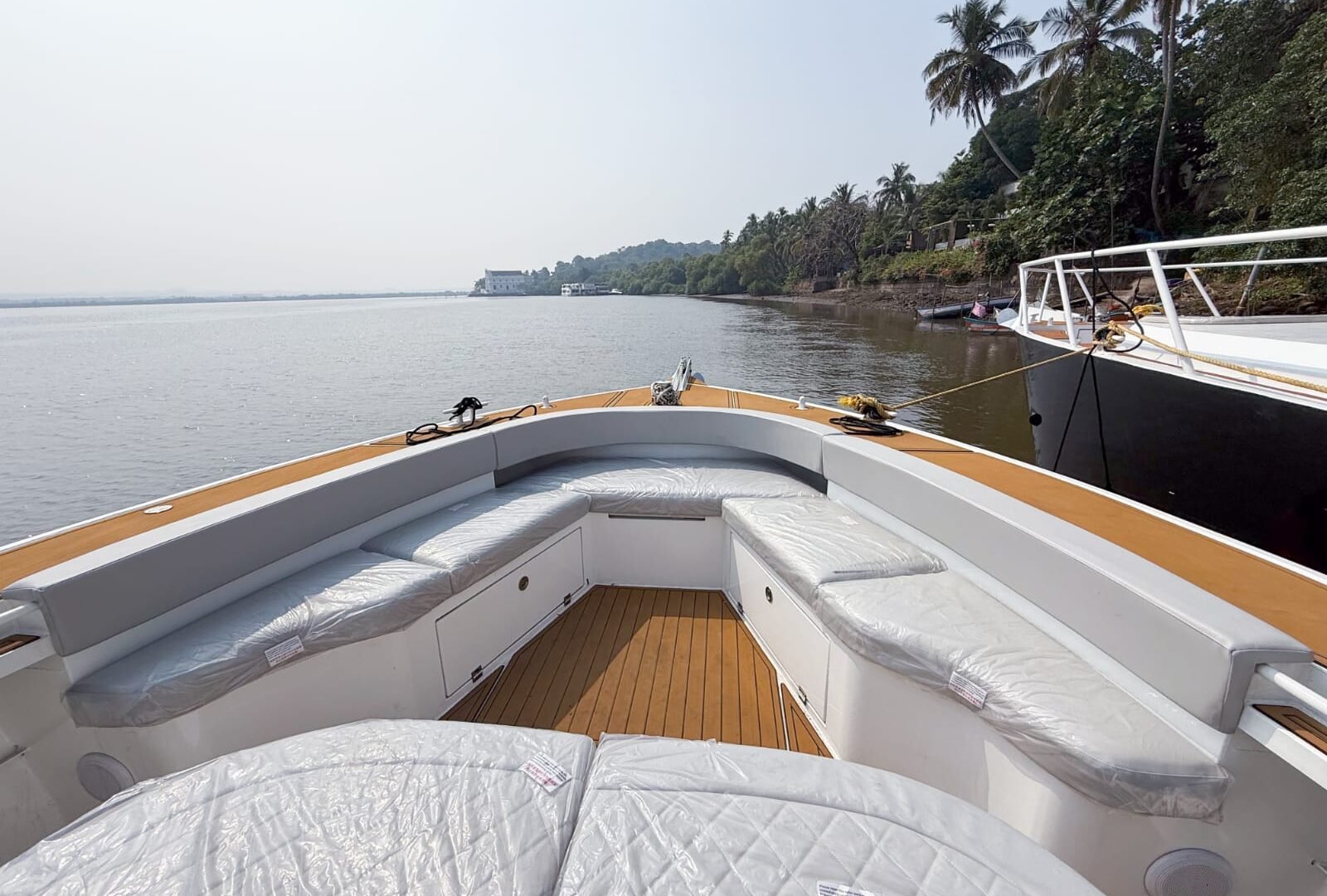 Orca yacht — group charter for up to 16 in Goa