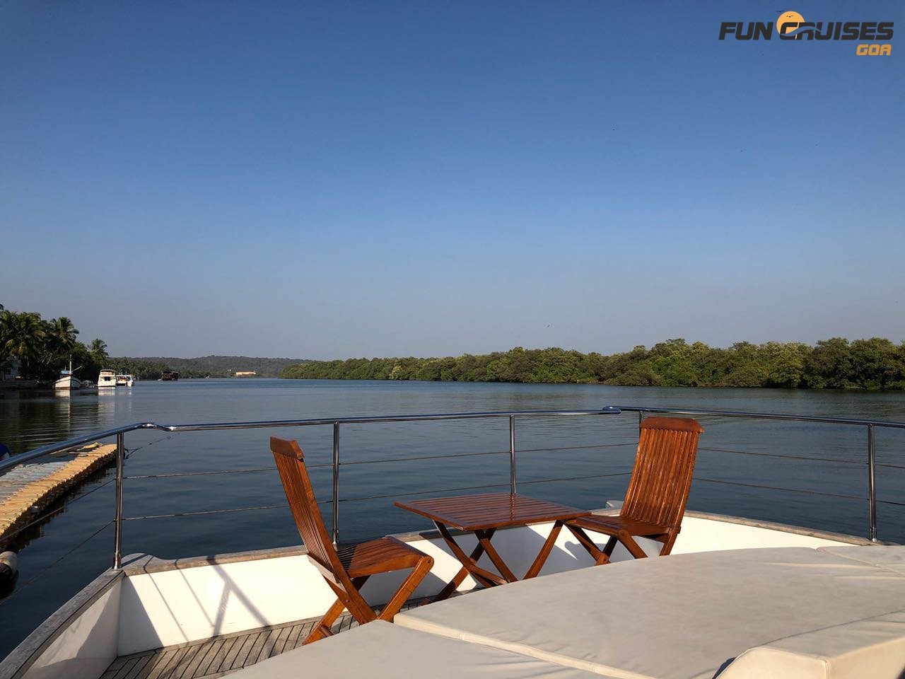 Shantam catamaran — big group cruise in Goa