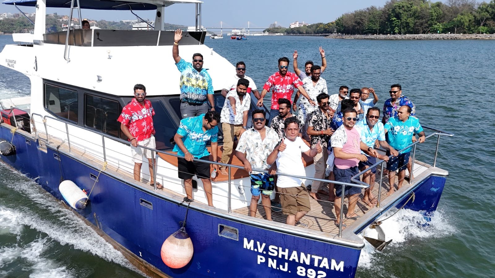 Shantam catamaran — big group cruise in Goa